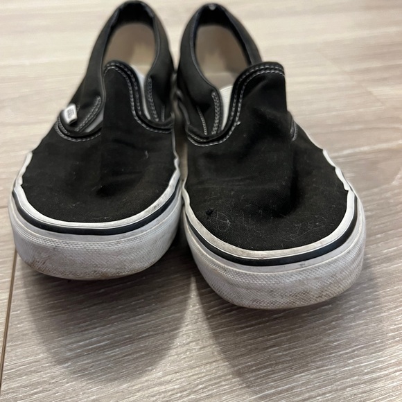 Vans - Picture 3 of 4